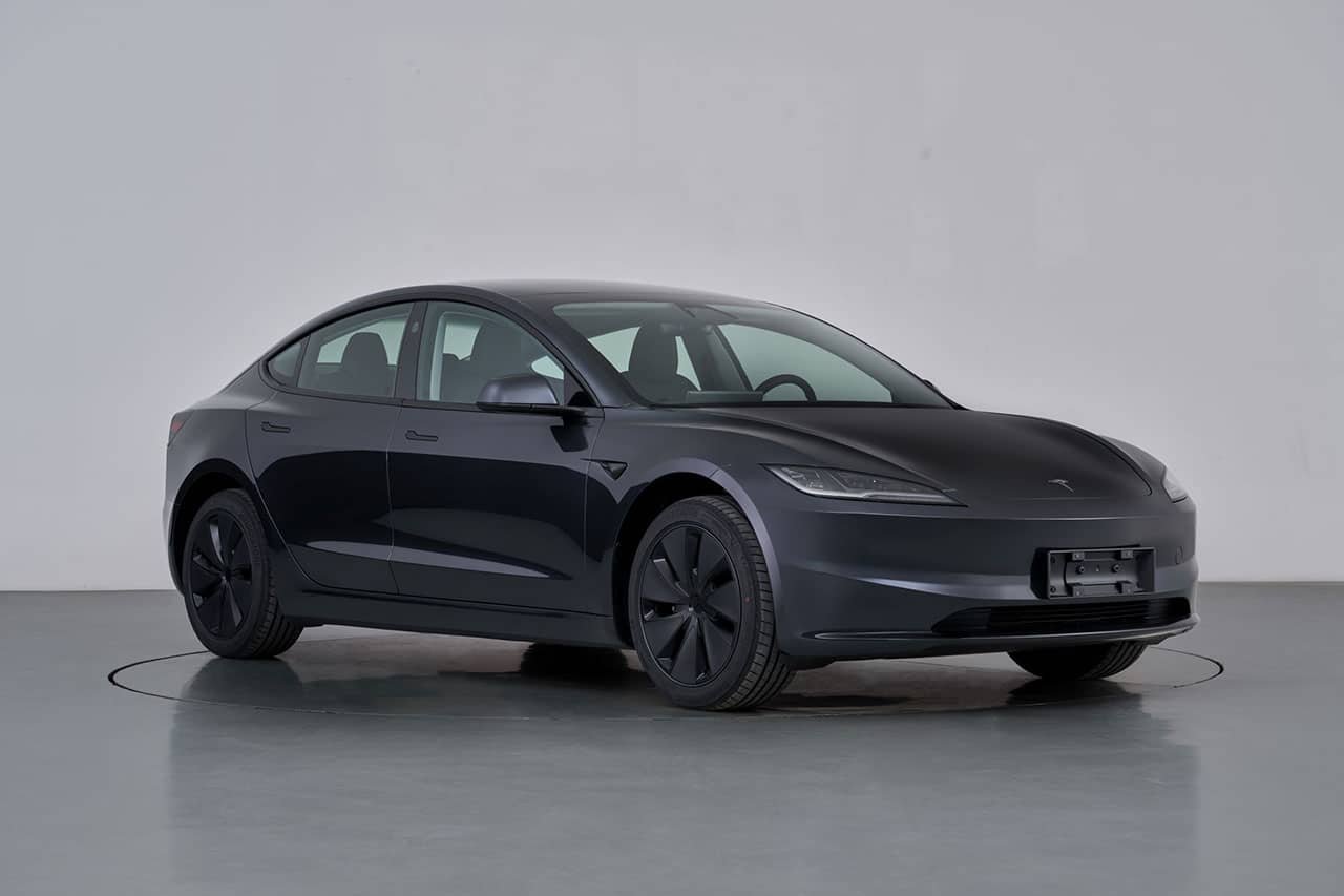 découvrez pourquoi la tesla model y offre une autonomie de 821 km en chine contre 574 km aux états-unis, et ce que cela signifie pour les conducteurs.