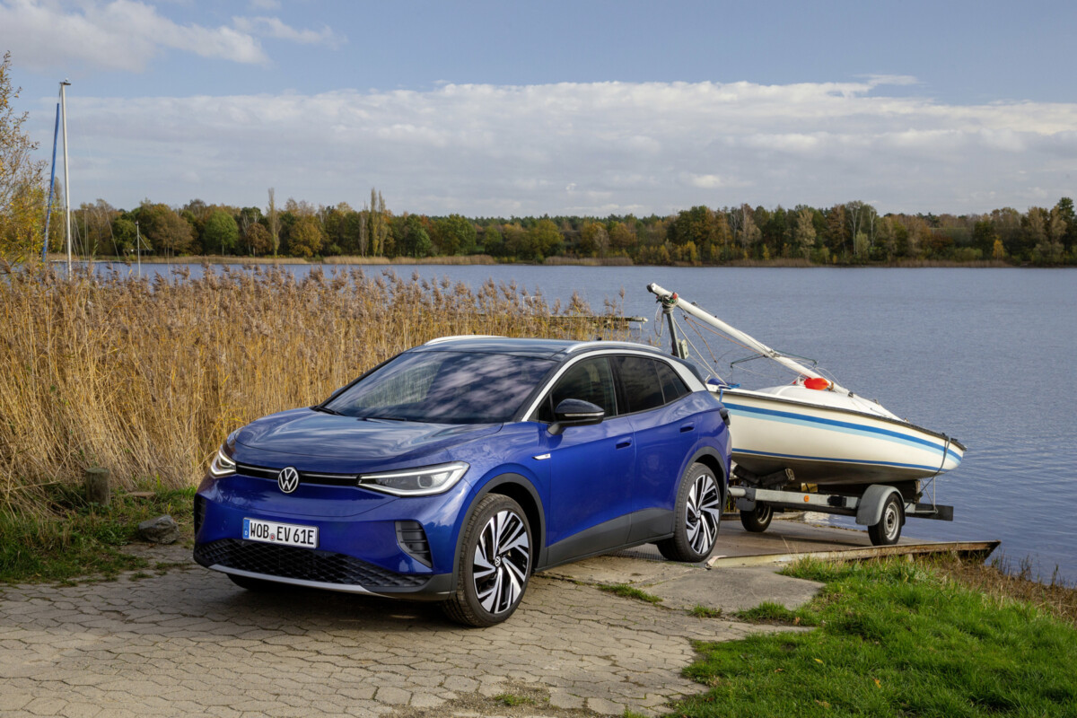 découvrez nos caravanes autonomes spécialement conçues pour les voitures électriques, offrant une mobilité durable et une autonomie maximale pour vos voyages.