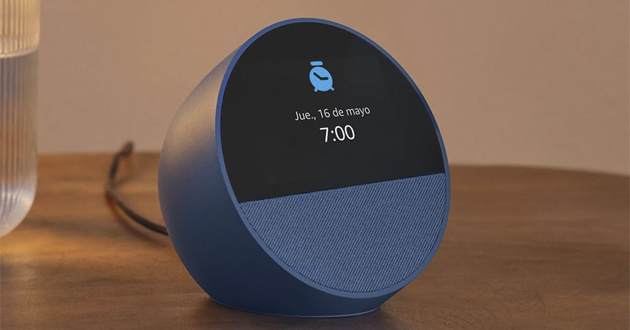 découvrez l'echo spot 2024, le réveil alexa compact et abordable, parfait pour contrôler votre maison intelligente à petit prix.
