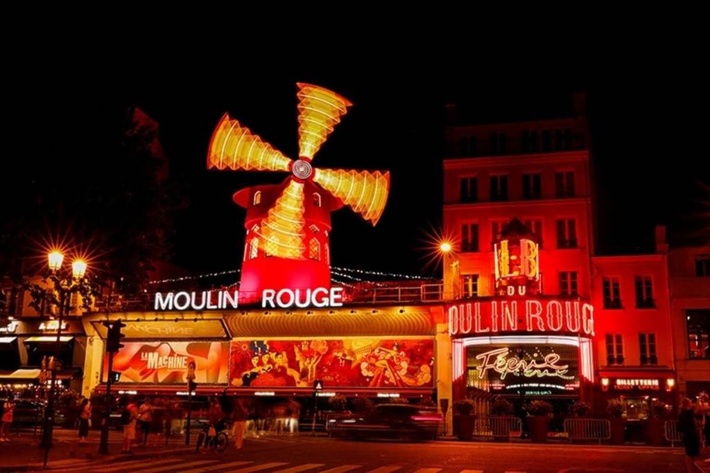 célébrez une saint-valentin romantique au mas du moulin, un cadre idyllique pour une escapade pleine d'amour et de charme.
