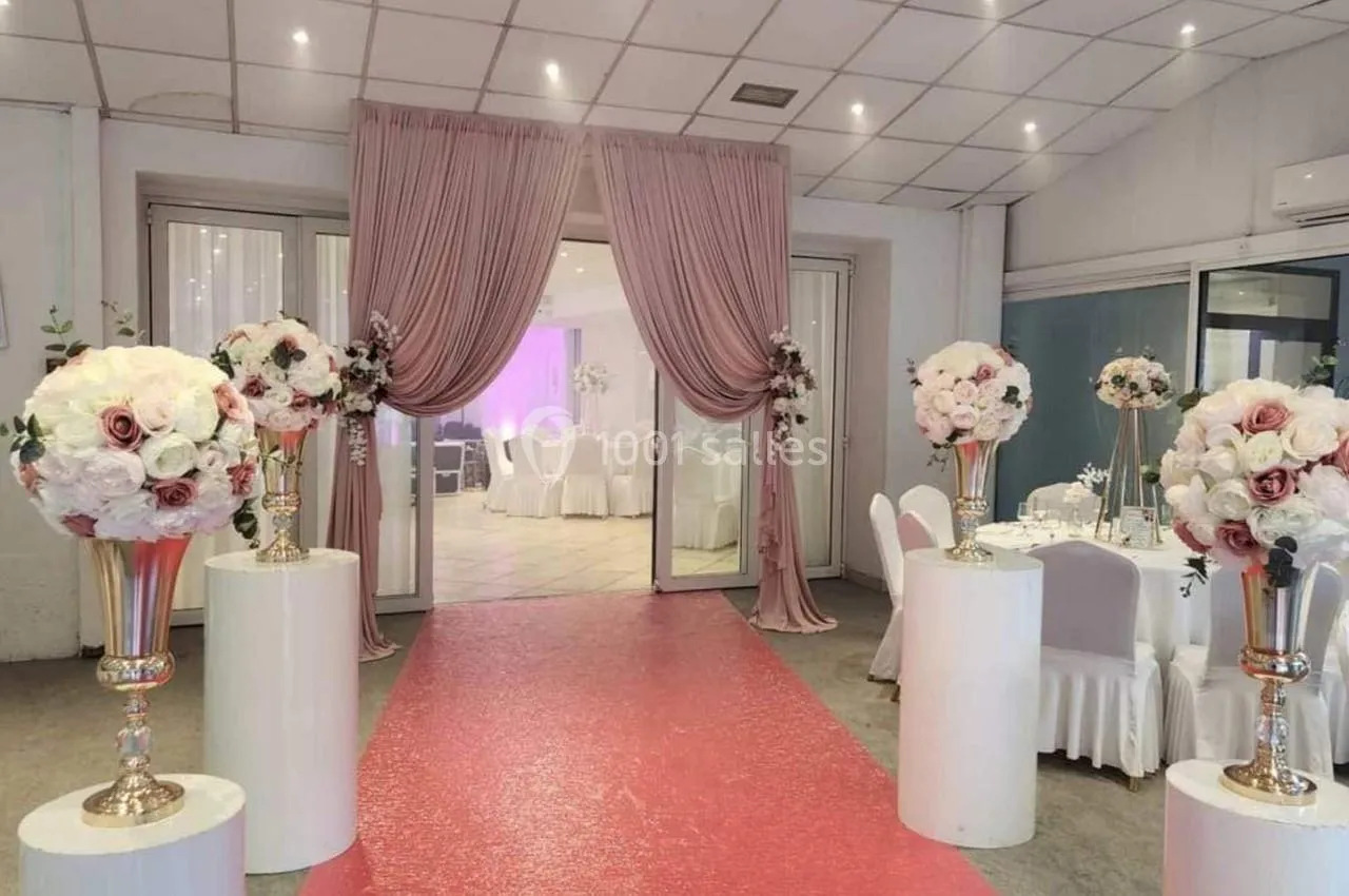 découvrez l'élégance des soirées privées à la villa rose caissargues, un lieu d'exception pour célébrer vos événements dans une ambiance chaleureuse et raffinée.