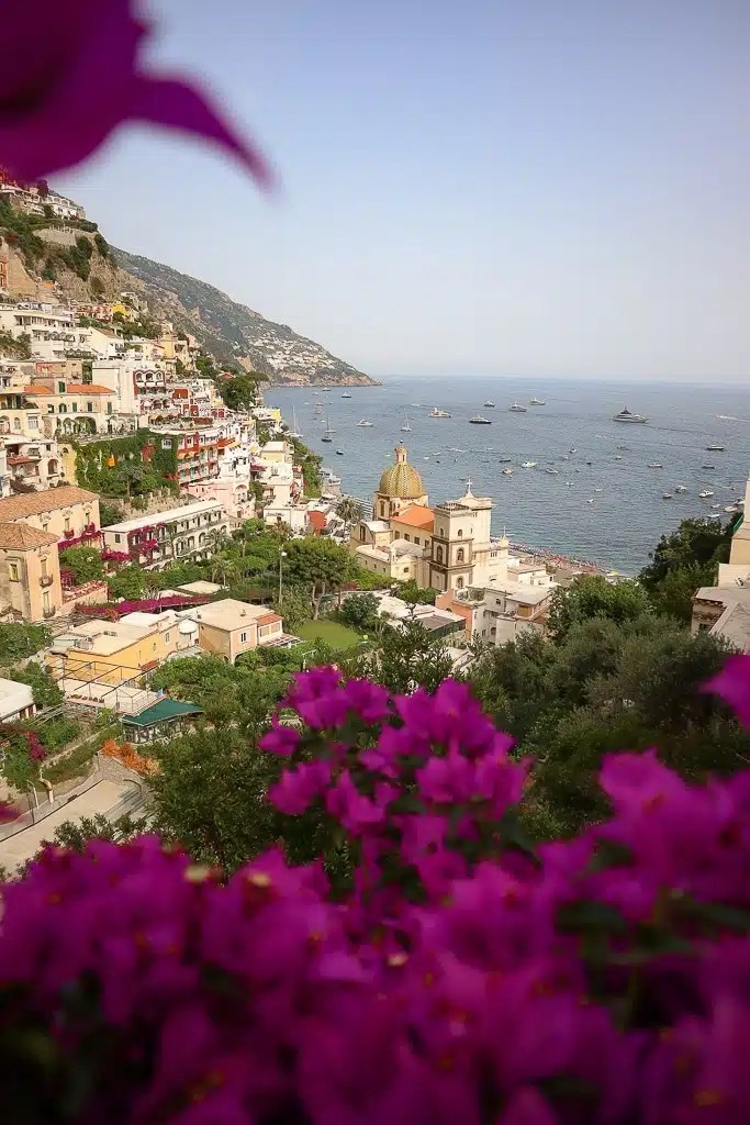 découvrez la carte détaillée des villages et routes de la côte amalfitaine, un guide incontournable pour explorer cette région pittoresque d'italie.