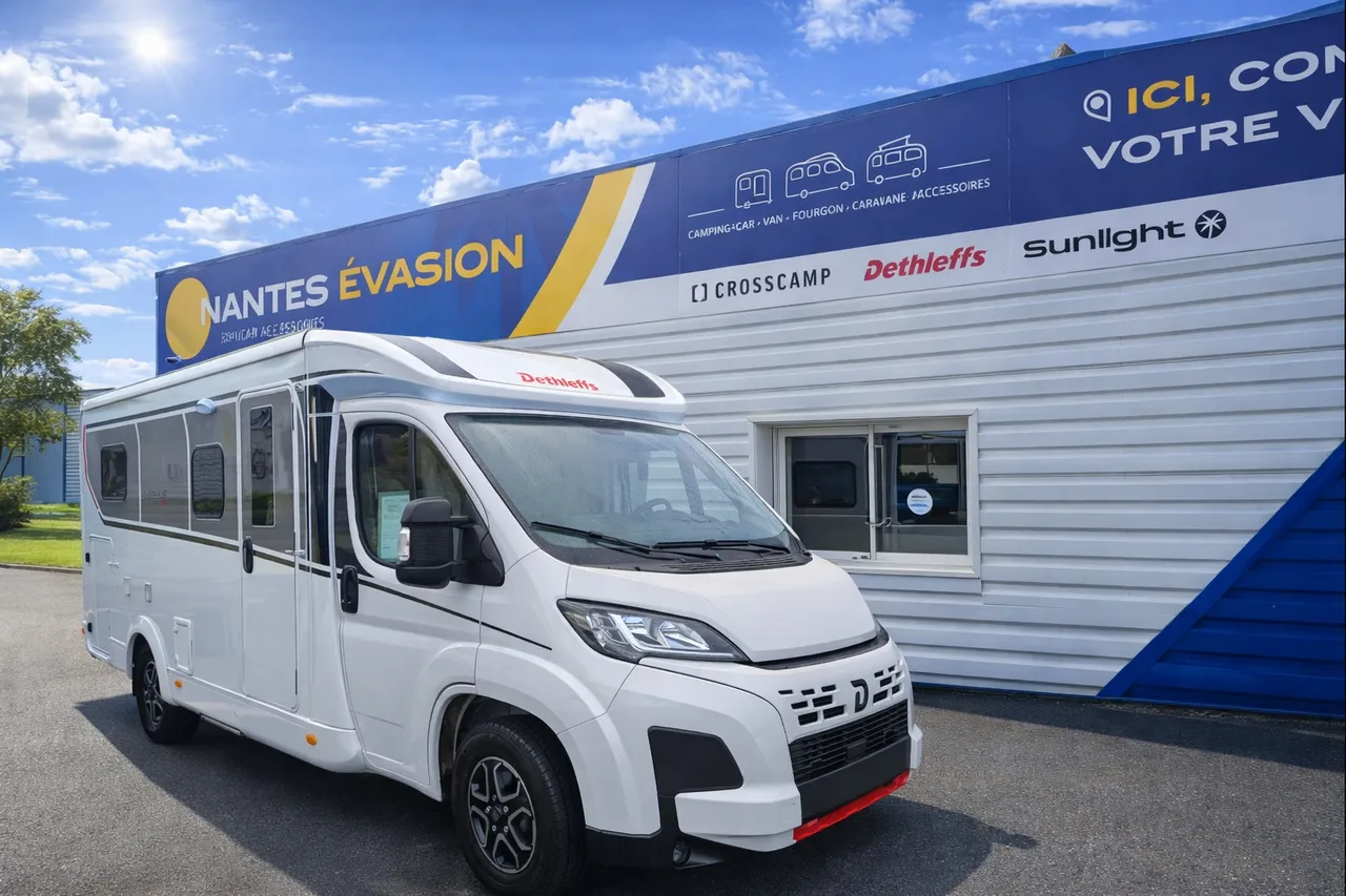 découvrez nos conseils et astuces pour partir en vacances en camping-car à moins de 3 000 €, alliant liberté, confort et économies.